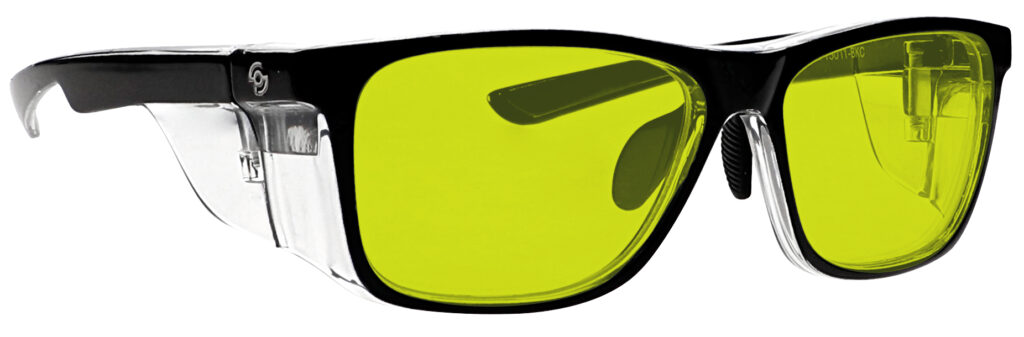 What Type of Glasses should I use for Glassblowing? - Phillips Safety Blog